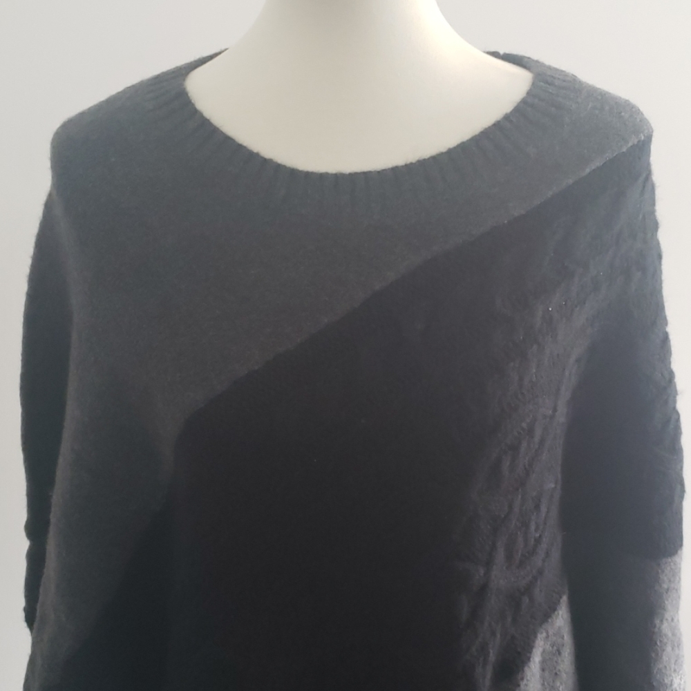Simply Vera Sweater NWT - Picture 2 of 8